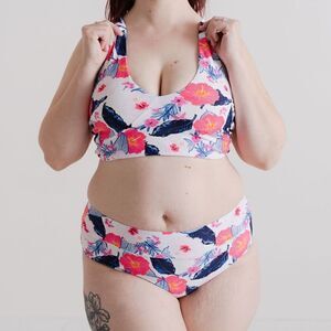 NWT Athletic Bralette Bikini Top and Mid Rise Bottom Set